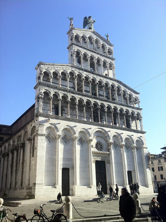 Casa Alba Hotell Lucca Exteriör bild